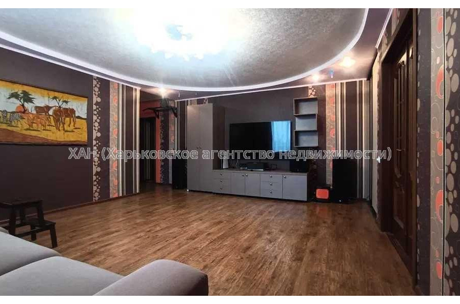 Продам квартиру, Курчатова просп. , 3 кім., 66 м², евроремонт 