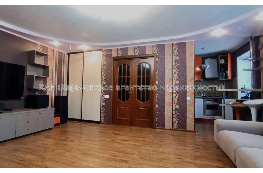 Продам квартиру, Курчатова просп. , 3 кім., 66 м², евроремонт 