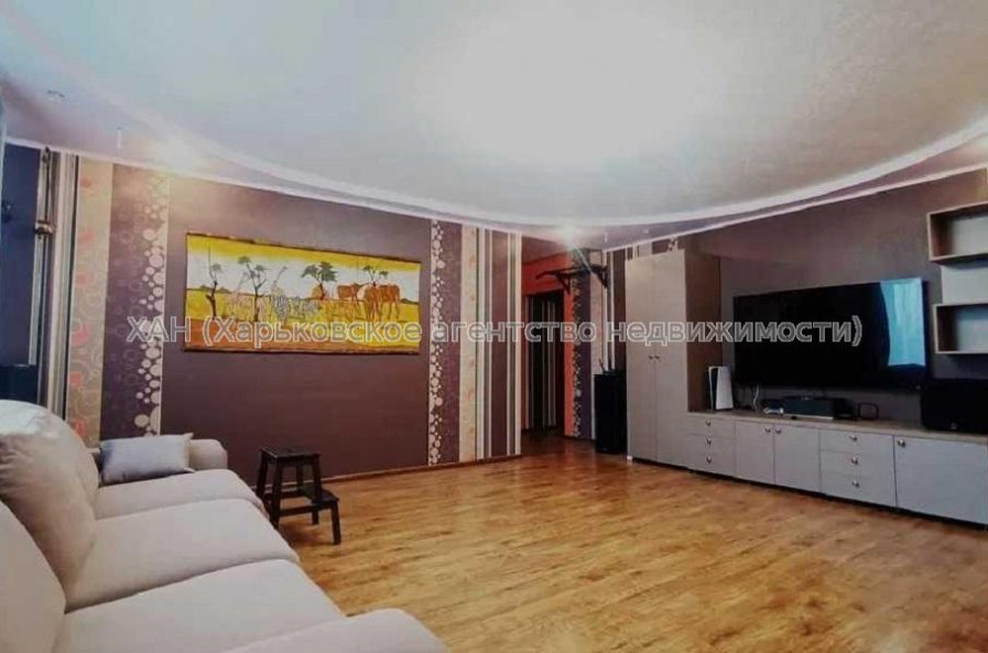 Продам квартиру, Курчатова просп. , 3 кім., 66 м², евроремонт 