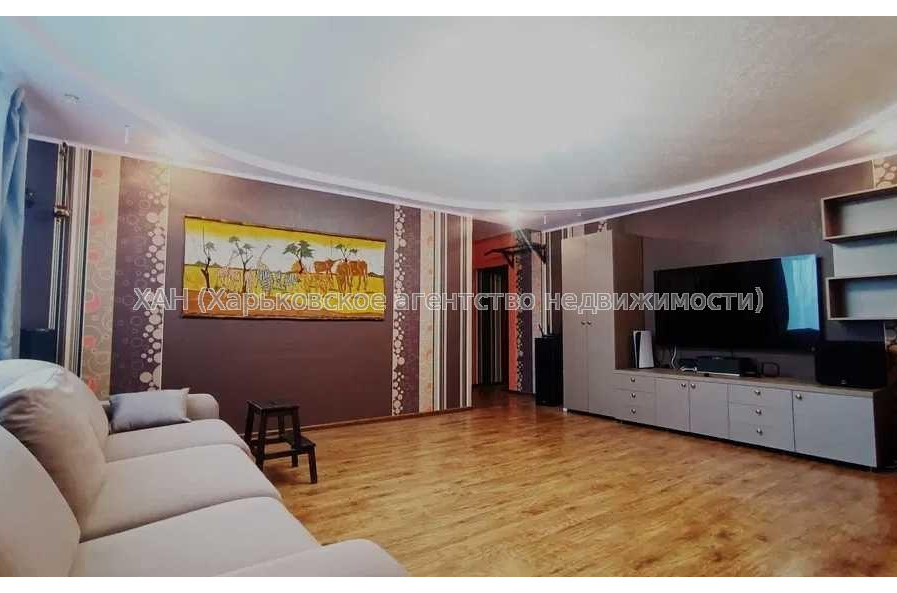 Продам квартиру, Курчатова просп. , 3 кім., 66 м², евроремонт 