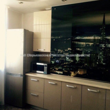 Продам квартиру, Григоровское шоссе , 3  ком., 95 м², евроремонт 