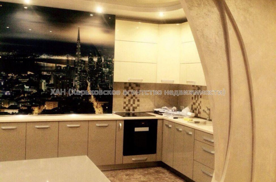 Продам квартиру, Григоровское шоссе , 3  ком., 95 м², евроремонт 