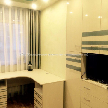 Продам квартиру, Григоровское шоссе , 3  ком., 95 м², евроремонт 