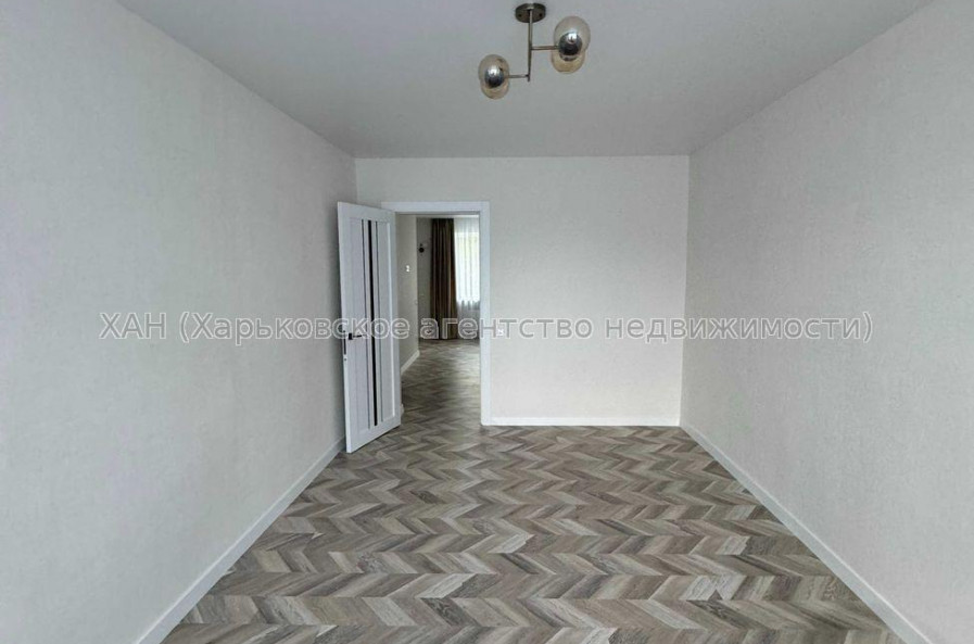 Продам квартиру, Киргизская ул. , 2 кім., 48.60 м², евроремонт 