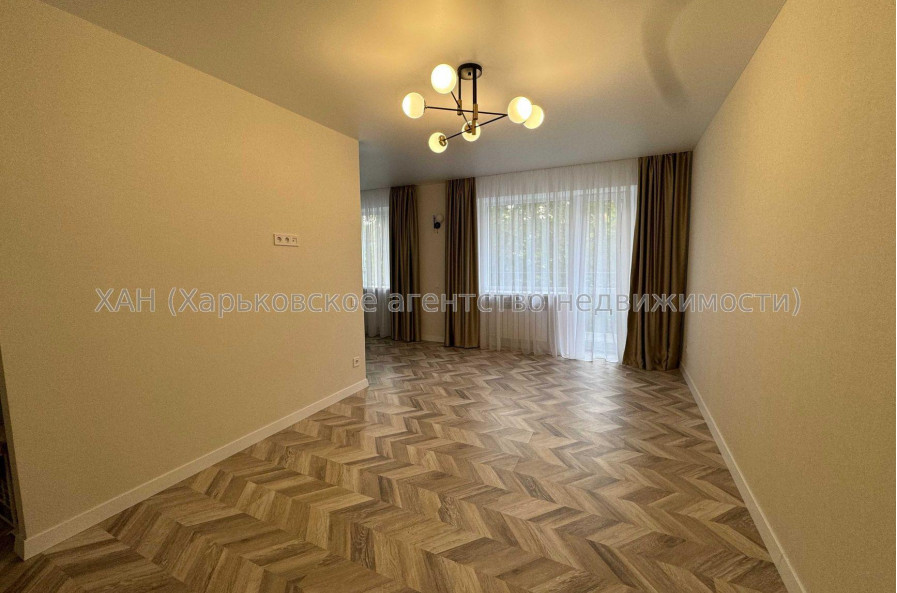 Продам квартиру, Киргизская ул. , 2 кім., 48.60 м², евроремонт 