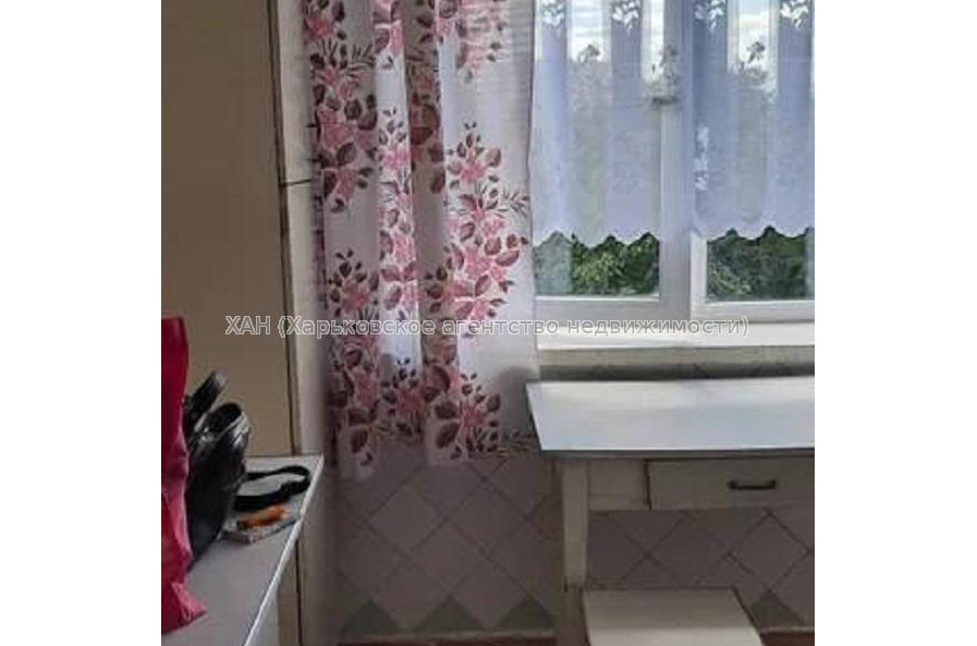 Продам квартиру, Каденюка ул. , 1  ком., 33.60 м², советский ремонт 