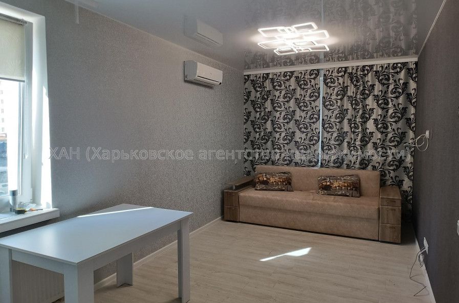 Продам квартиру, Героев Харькова просп. , 1 кім., 39 м², евроремонт 