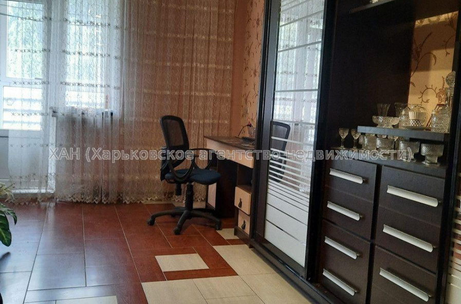 Продам квартиру, Руставели ул. , 3  ком., 78 м², капитальный ремонт 