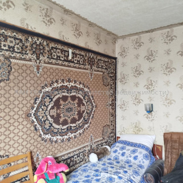 Продам квартиру, Академика Павлова ул. , 4  ком., 70 м², советский ремонт 