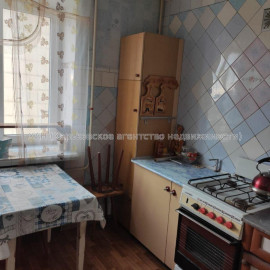 Продам квартиру, 23 Августа ул. , 2  ком., 45 м², частичный ремонт