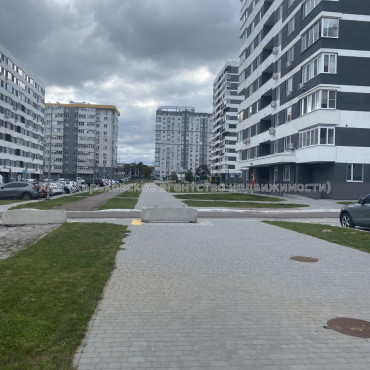 Продам квартиру, Льва Ландау просп. , 2 кім., 64.50 м², без внутренних работ 