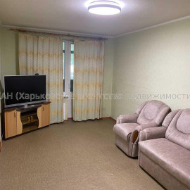 Продам квартиру, Полтавский Шлях ул. , 3  ком., 72 м², капитальный ремонт