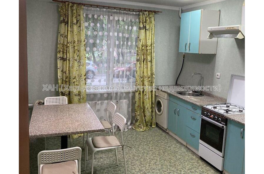 Продам квартиру, Полтавский Шлях ул. , 3  ком., 72 м², капитальный ремонт 