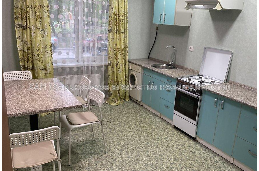 Продам квартиру, Полтавский Шлях ул. , 3  ком., 72 м², капитальный ремонт 