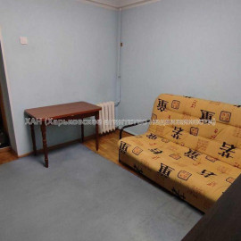 Продам квартиру, Гиевская ул. , 2 кім., 55 м², косметический ремонт