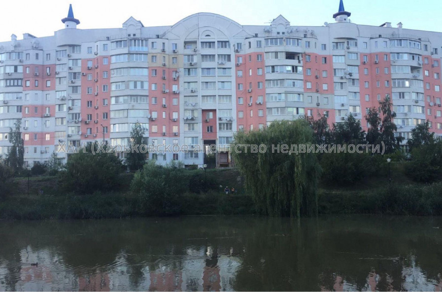 Продам квартиру, Яны Червоной ул. , 2  ком., 82 м², авторский дизайн 
