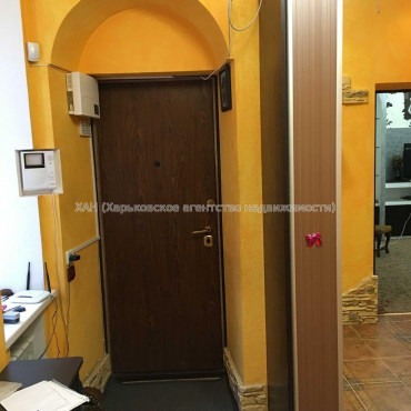 Продам квартиру, Морозова ул. , 2  ком., 54 м², капитальный ремонт 