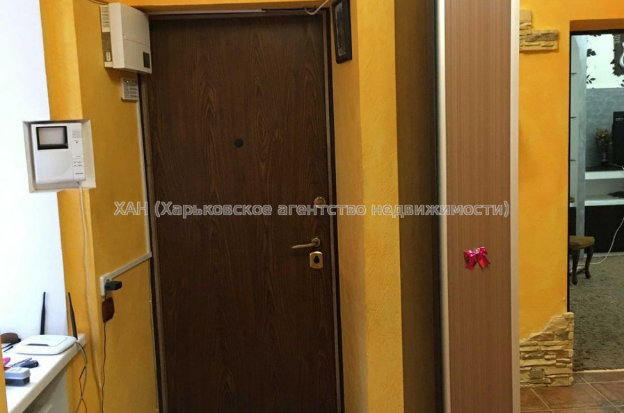 Продам квартиру, Морозова ул. , 2  ком., 54 м², капитальный ремонт 