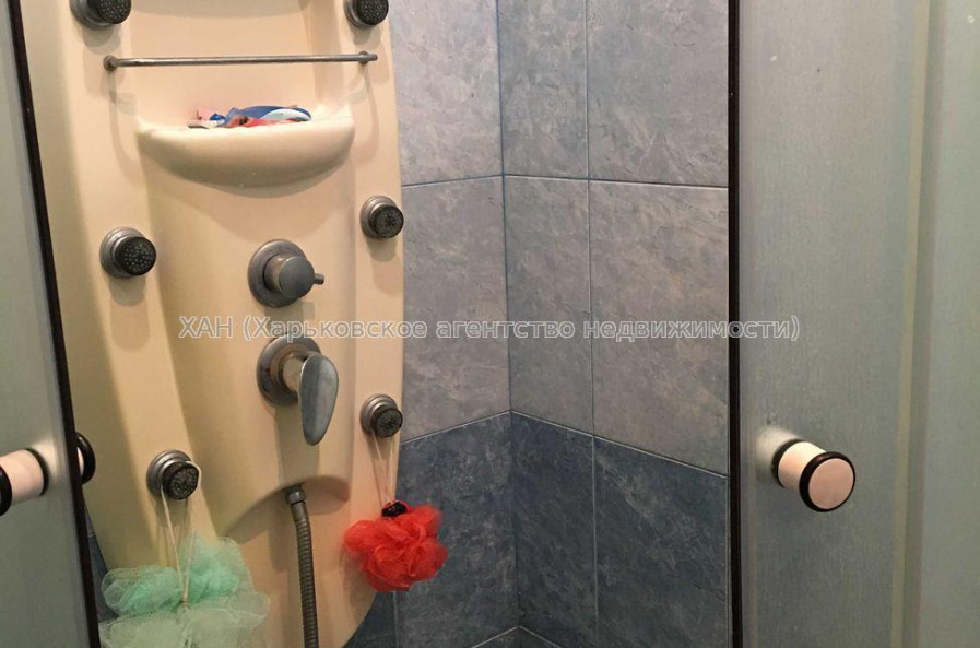 Продам квартиру, Морозова ул. , 2  ком., 54 м², капитальный ремонт 