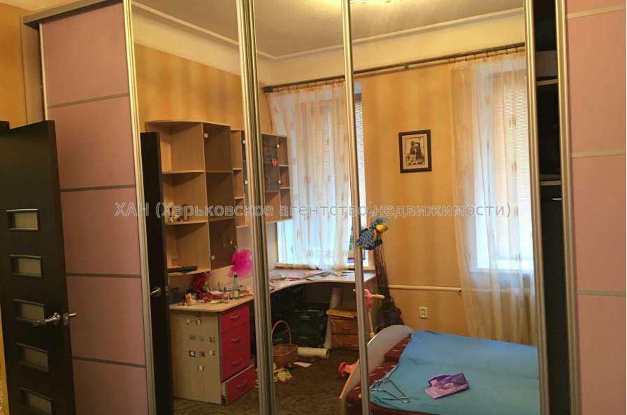 Продам квартиру, Морозова ул. , 2  ком., 54 м², капитальный ремонт 