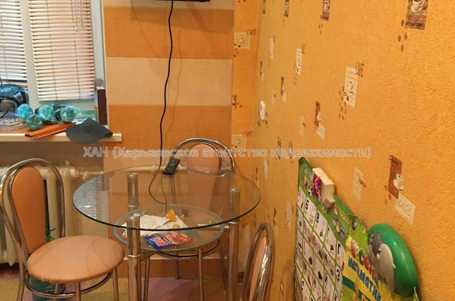 Продам квартиру, Морозова ул. , 2  ком., 54 м², капитальный ремонт 