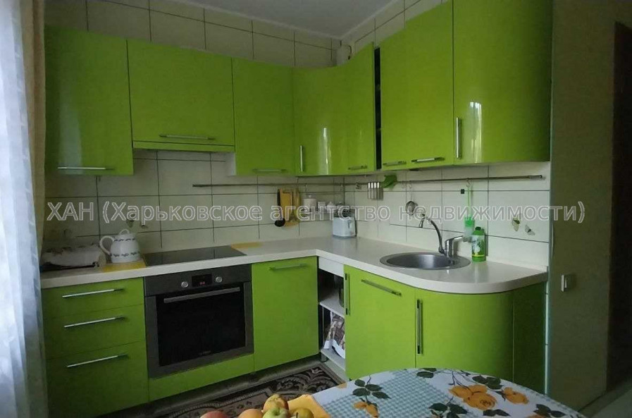 Продам квартиру, Гарибальди ул. , 3 кім., 68.80 м², косметический ремонт 