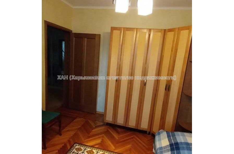 Продам квартиру, Гарибальди ул. , 3 кім., 68.80 м², косметический ремонт 