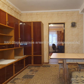 Продам квартиру, Отакара Яроша ул. , 2 кім., 39 м², капитальный ремонт