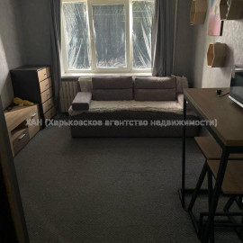 Продам квартиру, Косарева ул. , 1 кім., 12 м², капитальный ремонт