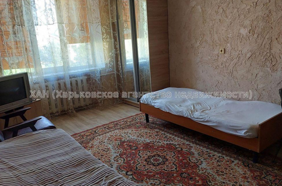 Продам квартиру, Гвардейцев Широнинцев ул. , 2  ком., 45 м², капитальный ремонт 