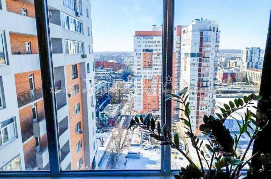 Продам квартиру, Культуры ул. , 3  ком., 114 м², авторский дизайн 