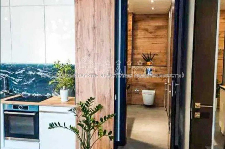Продам квартиру, Культуры ул. , 3 кім., 114 м², авторский дизайн 