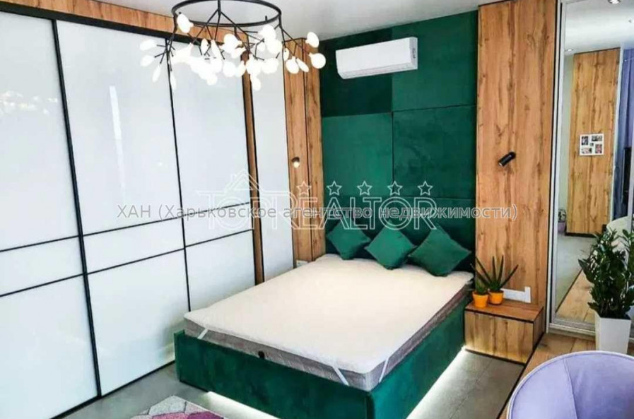 Продам квартиру, Культуры ул. , 3  ком., 114 м², авторский дизайн 