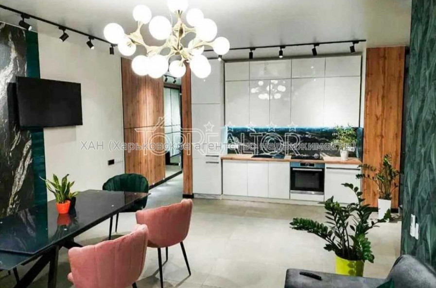 Продам квартиру, Культуры ул. , 3  ком., 114 м², авторский дизайн 