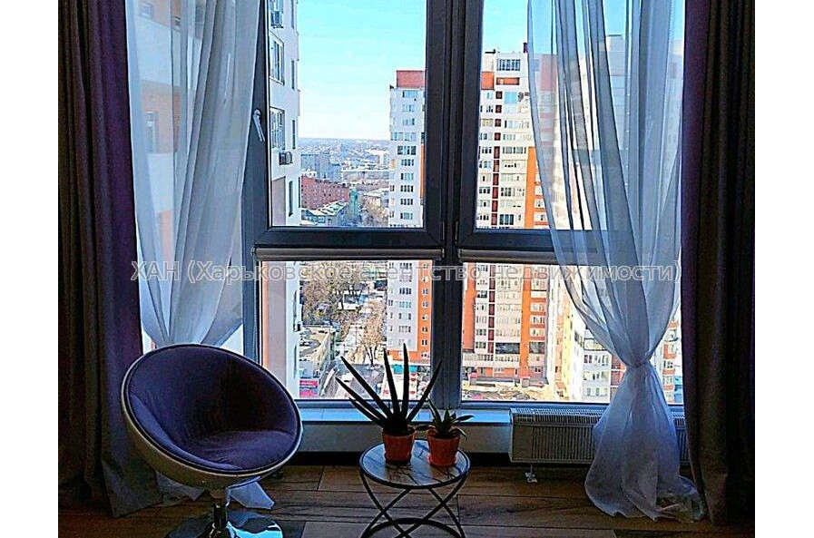 Продам квартиру, Культуры ул. , 3  ком., 114 м², авторский дизайн 