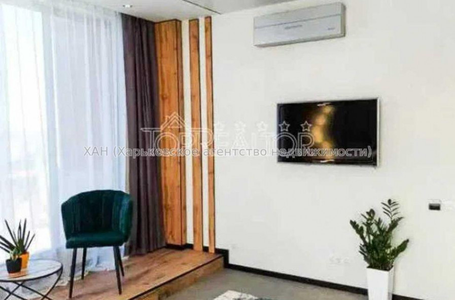 Продам квартиру, Культуры ул. , 3 кім., 114 м², авторский дизайн 