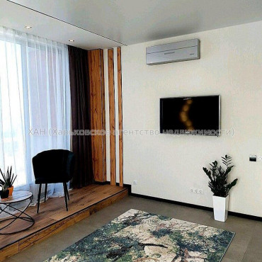 Продам квартиру, Культуры ул. , 3 кім., 114 м², авторский дизайн 