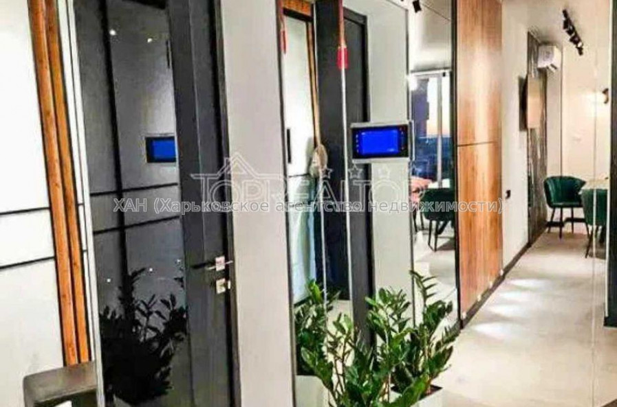 Продам квартиру, Культуры ул. , 3 кім., 114 м², авторский дизайн 