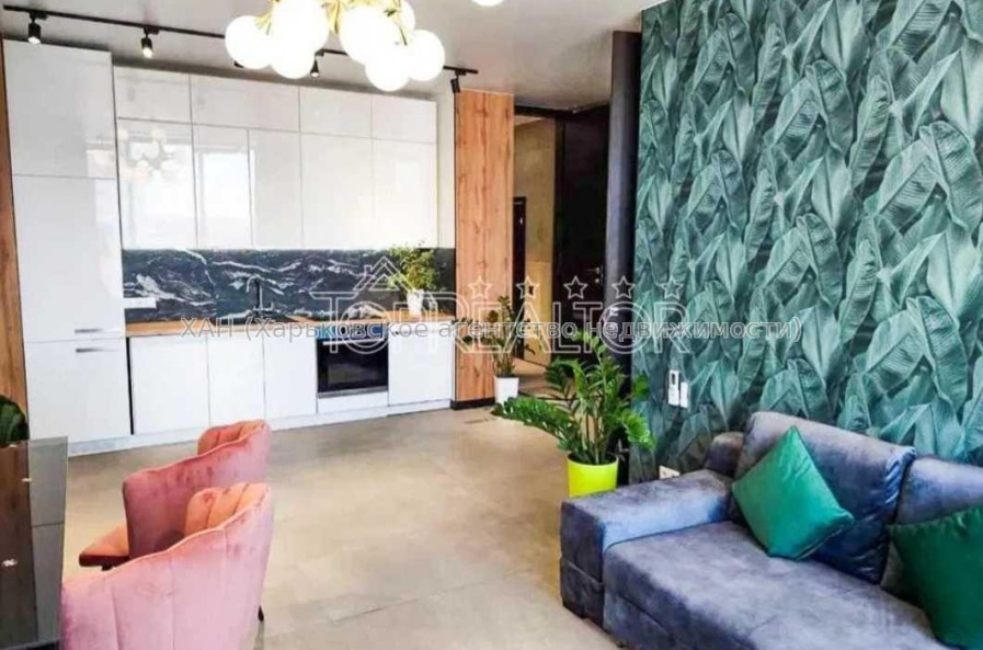 Продам квартиру, Культуры ул. , 3  ком., 114 м², авторский дизайн 