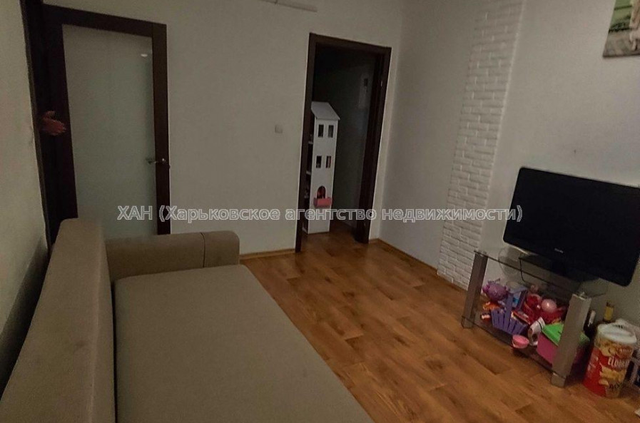 Продам квартиру, Мирная ул. , 2 кім., 31.40 м², советский ремонт 
