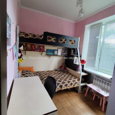 Продам квартиру, Мирная ул. , 2 кім., 31.40 м², советский ремонт 