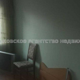 Продам квартиру, Деревянко Алексея ул. , 4  ком., 72 м², косметический ремонт