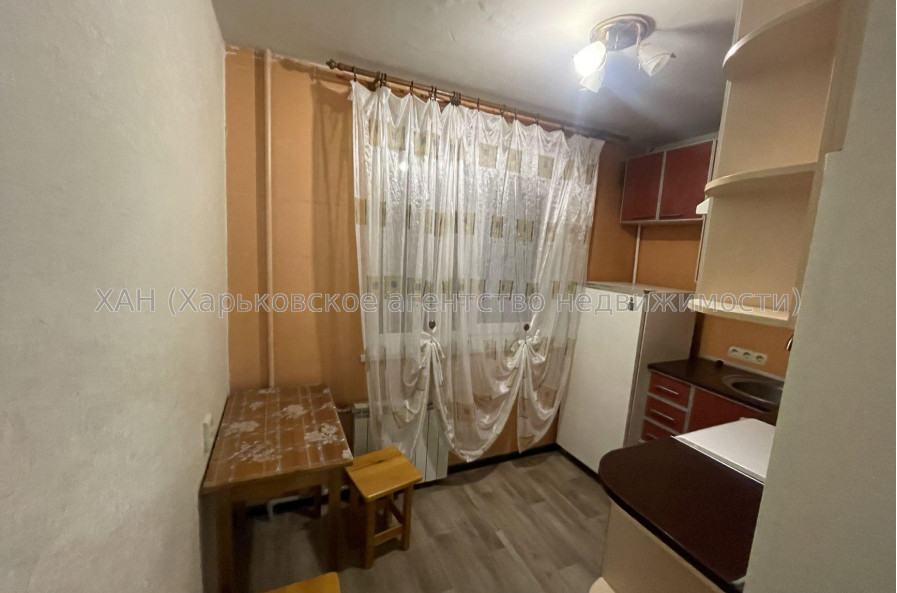 Продам квартиру, Станкостроительная ул. , 1 кім., 32.50 м², косметический ремонт 