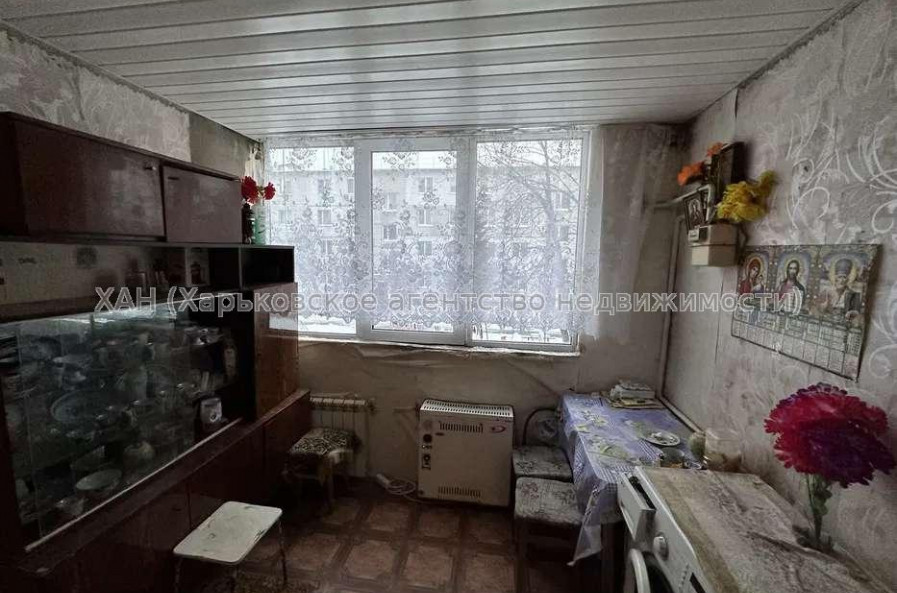 Продам квартиру, Мира ул. , 2 кім., 35 м², советский ремонт 