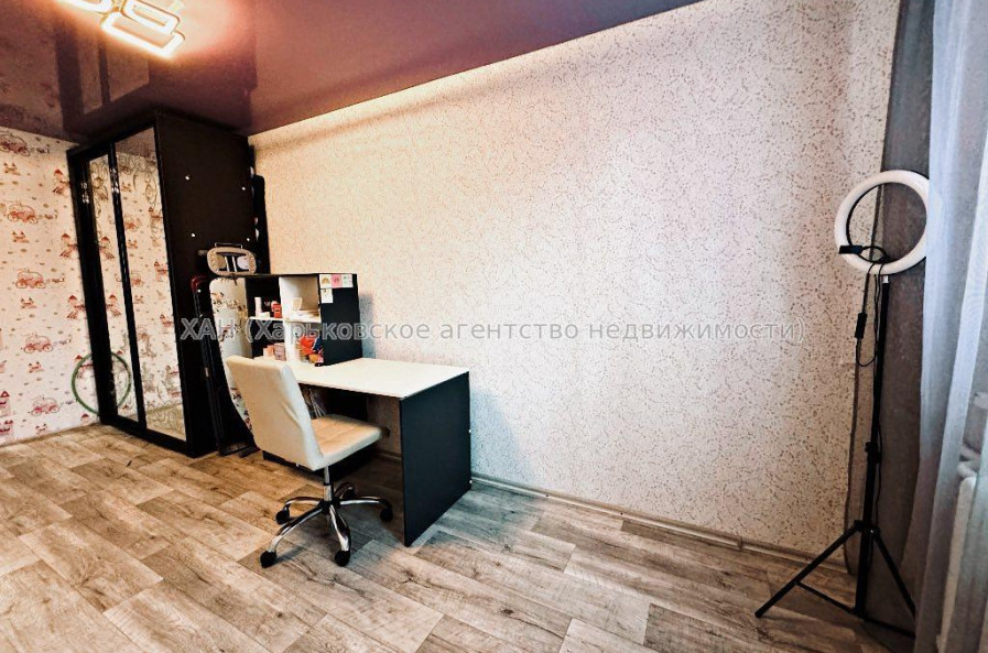 Продам квартиру, Познанская ул. , 2  ком., 44.20 м², косметический ремонт 