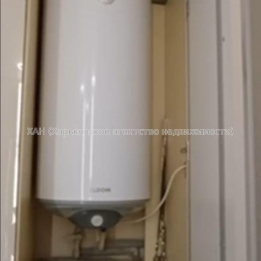 Продам квартиру, Молочная ул. , 1  ком., 51 м², капитальный ремонт 