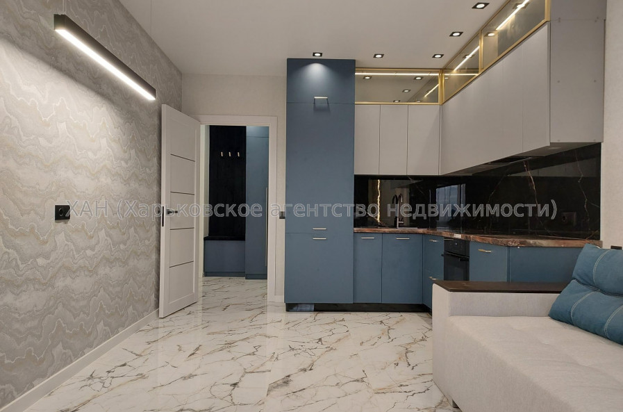 Продам квартиру, Героев Харькова просп. , 1 кім., 44 м², евроремонт 