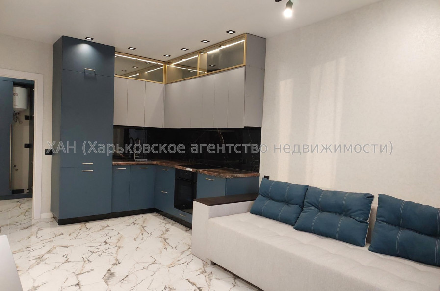 Продам квартиру, Героев Харькова просп. , 1 кім., 44 м², евроремонт 