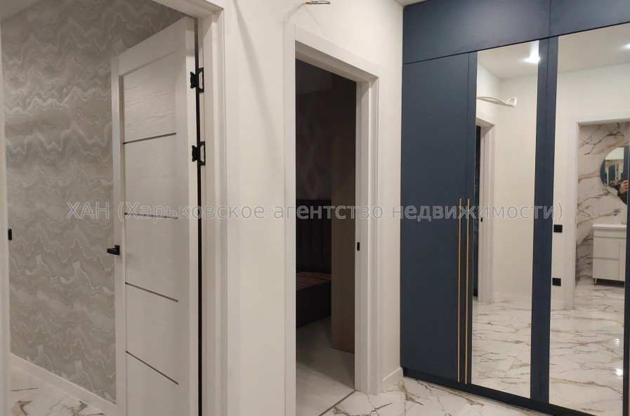 Продам квартиру, Героев Харькова просп. , 1 кім., 44 м², евроремонт 