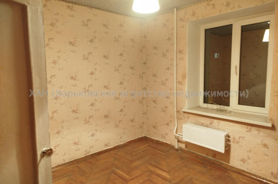 Продам квартиру, Студенческая ул. , 3 кім., 65 м², советский ремонт 